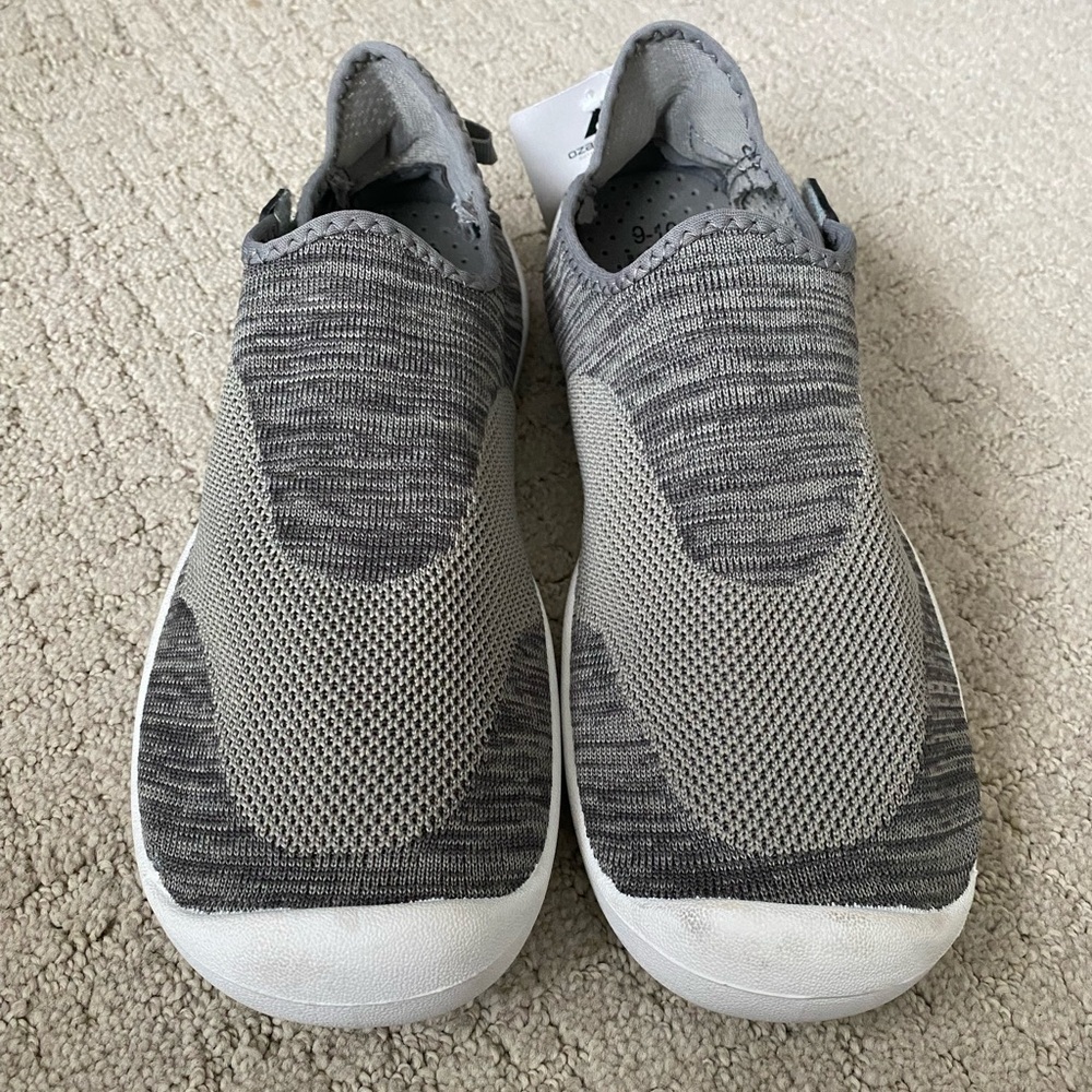 NEW Ozark Trail Gray Water Beach Shoes Size 9/10 Velcro Closure